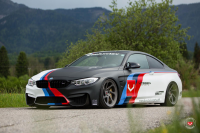 ���� ������� Vossen: BMW M4 �� ������ Vossen LC-108T