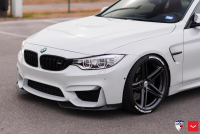 ���� ������� Vossen: BMW M4 �� ������ Vossen VFS-5