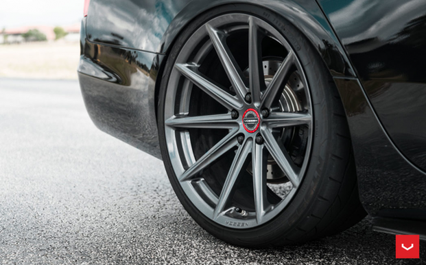 Cadillac CTS-V   Vossen VFS-10