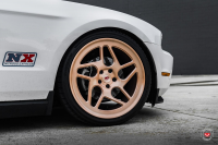   Vossen: Ford Mustang   Vossen LC-104T