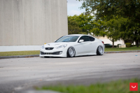 ���� ������� Vossen: Hyundai Genesis �� ������ Vossen VLE-1
