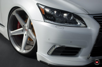   Vossen: Lexus LS   Vossen CG-201