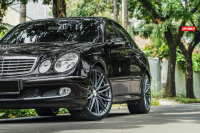   Vossen: Mercedes E-Class   Vossen VFS4