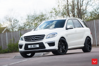 ���� ������� Vossen: Mercedes ML63 �� ������ Vossen CV3R