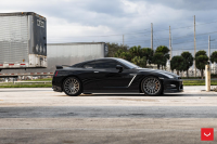 ���� ������� Vossen: Nissan GTR �� ������ Vossen VFS-2