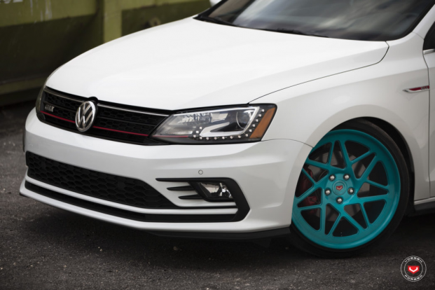 VW Jetta   Vossen LC-109T