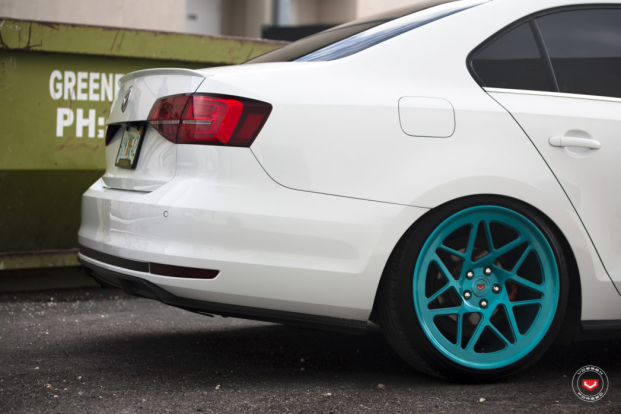 VW Jetta   Vossen LC-109T