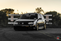   Vossen: VW Golf   Vossen VPS-305T
